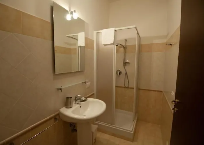 Alojamento de Acomodação e Pequeno-almoço Services Porta Castello Roma
