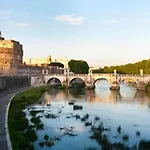 Services Porta Castello