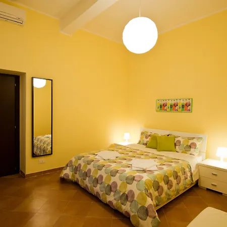 Services Porta Castello Bed & Breakfast 3*